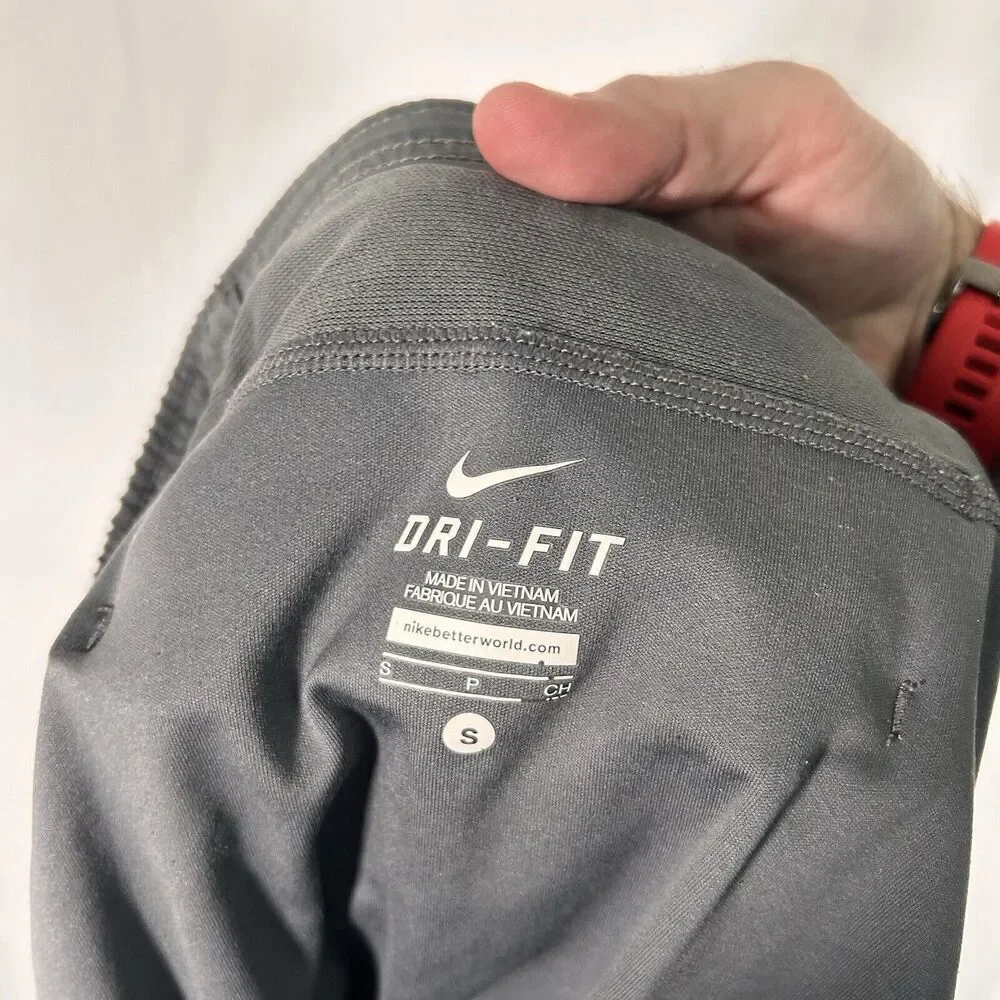 Nike waist 28